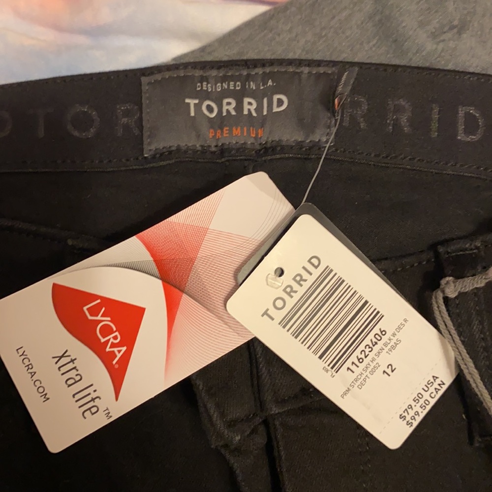 Black Torrid Sky High Skinny jean - Picture 8 of 10